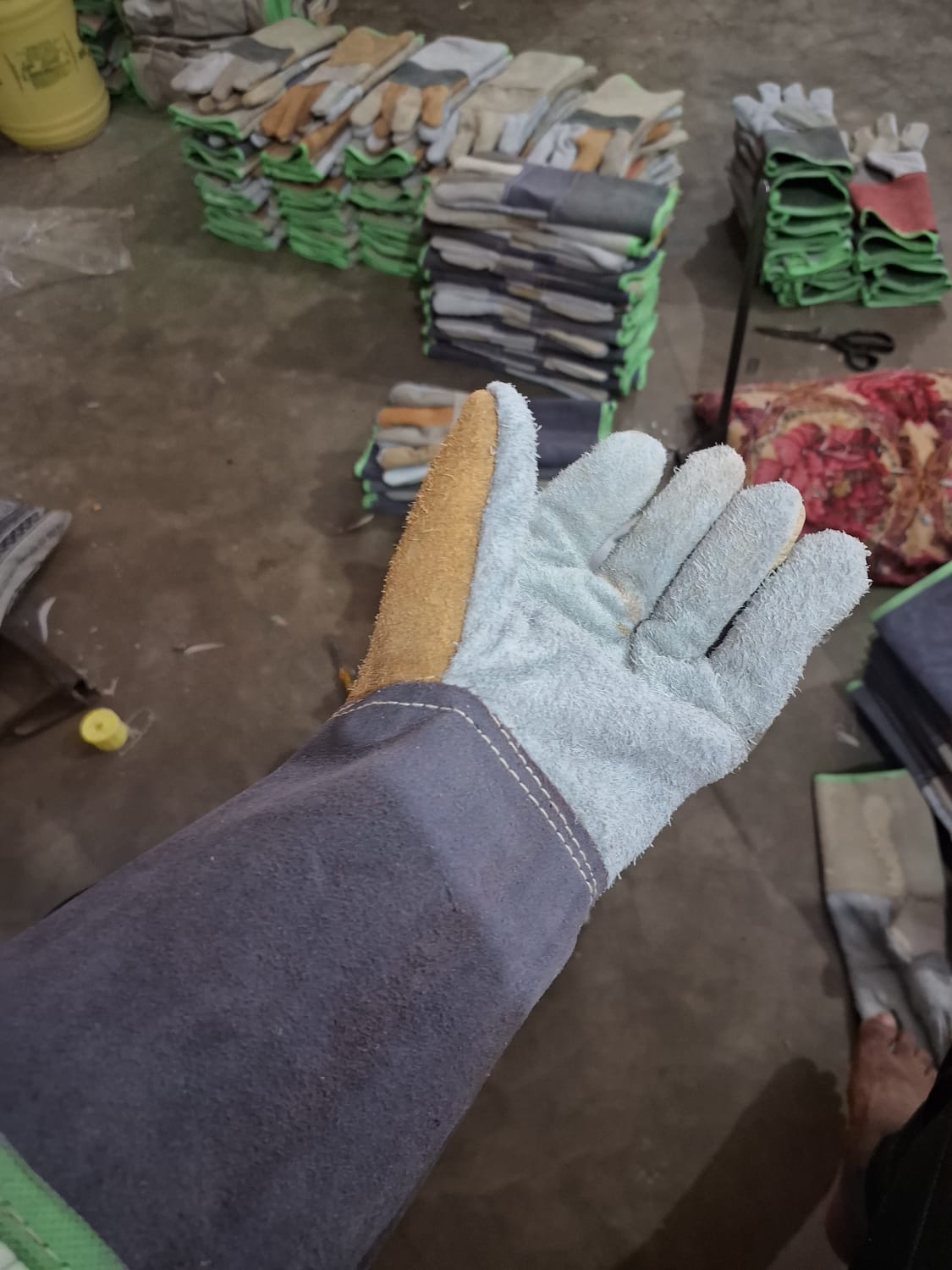 14 Inch Multi Leather Safety Gloves 4